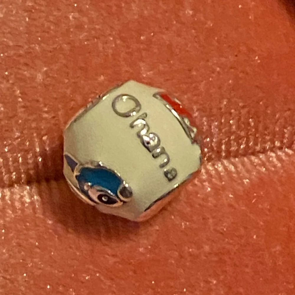 “LIMITED EDITION” EUC- Disney Parks 💯Authentic Pandora Lilo And Stitch Ohana - Picture 5 of 17